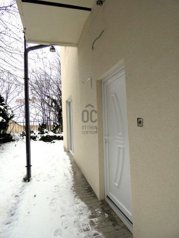 Eladó téglalakás, Pécsett 86.9 M Ft, 3 szobás