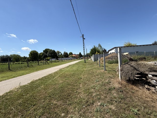 Eladó telek, Balatonszabadiban 24.9 M Ft / költözzbe.hu