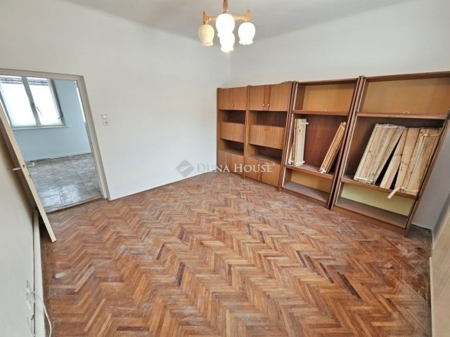 Eladó családi ház, Budapesten, XVIII. kerületben 89.98 M Ft