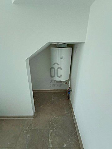 Eladó családi ház, Bényén 22.9 M Ft, 2 szobás