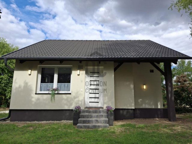 Eladó családi ház, Cegléden 56.5 M Ft, 2 szobás