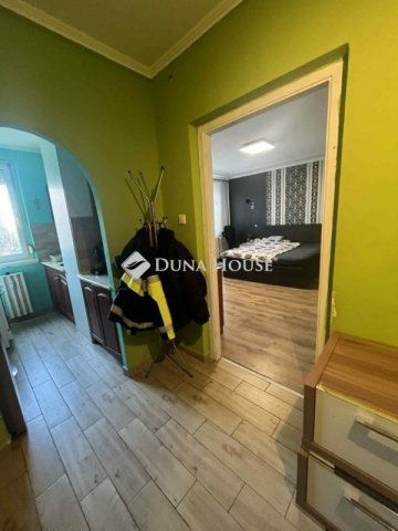 Eladó panellakás, Veszprémben 44.2 M Ft, 2 szobás