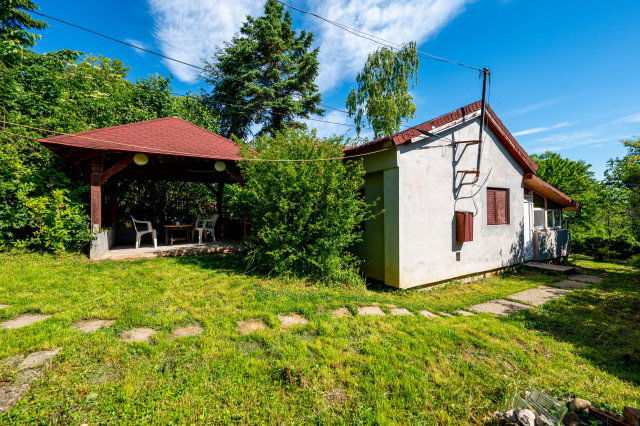 Eladó családi ház, Tahitótfalun 29.9 M Ft, 3 szobás