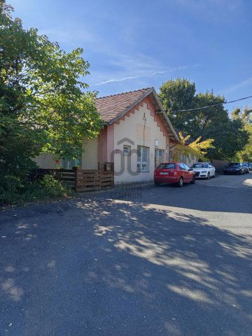 Eladó családi ház, Tatabányán 87 M Ft, 6 szobás