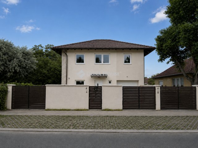 Eladó családi ház, Budapesten, XVIII. kerületben 173 M Ft