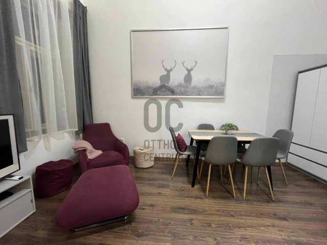 Eladó téglalakás, Budapesten, VI. kerületben, Szondi utcában