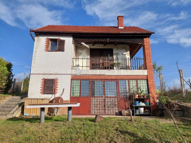 Eladó családi ház, Kaposváron 13.5 M Ft, 2 szobás