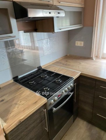 Eladó téglalakás, Mohácson 42 M Ft, 2 szobás