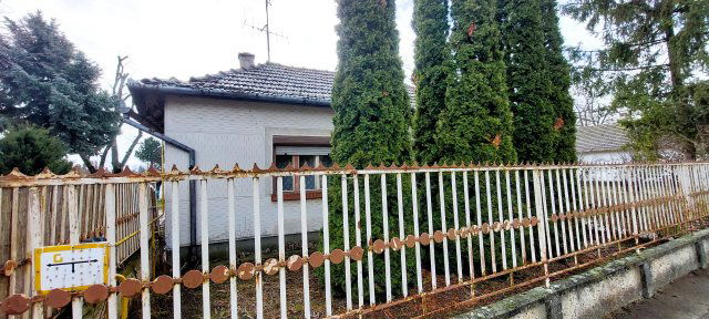 Eladó családi ház, Kamuton 12.5 M Ft, 2+1 szobás