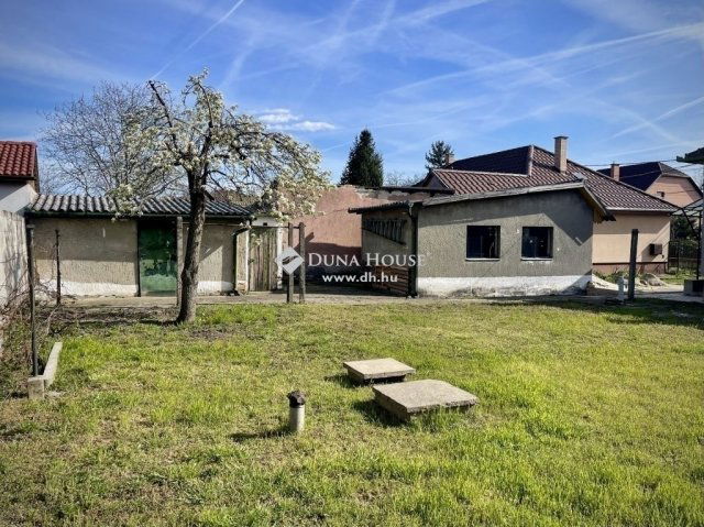 Eladó családi ház, Vecsésen 78 M Ft, 3 szobás