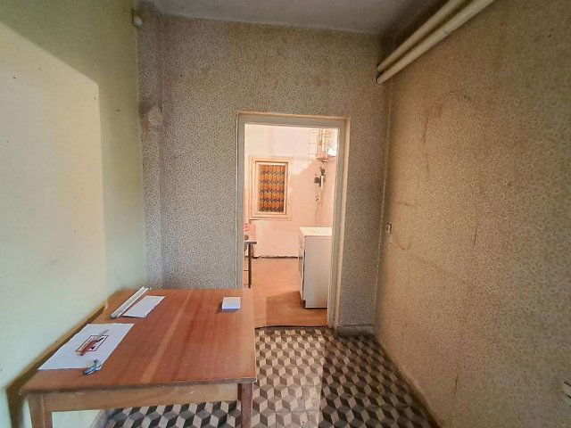 Eladó ipari ingatlan, Budapesten, XV. kerületben 89.9 M Ft