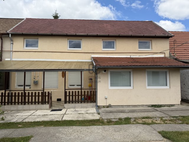 Eladó családi ház, Budakeszin 79.9 M Ft, 4 szobás