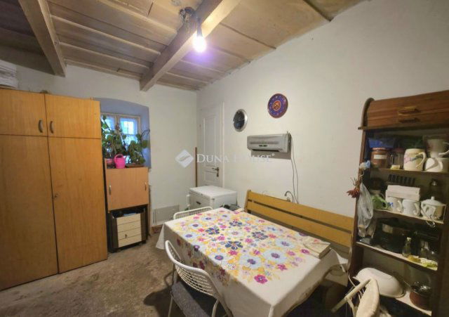 Eladó családi ház, Tápióságon 17 M Ft, 1 szobás