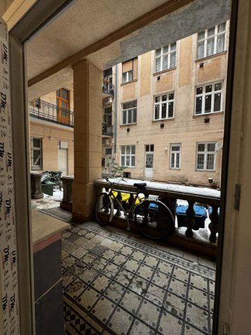 Eladó téglalakás, Budapesten, VIII. kerületben, Baross utcában