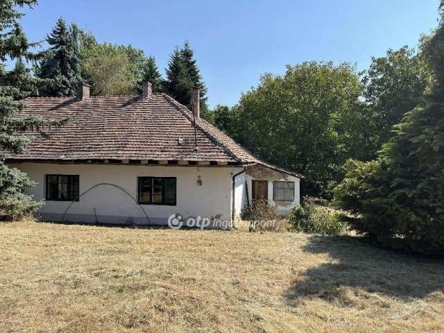 Eladó telek, Gyöngyösön 75 M Ft / költözzbe.hu