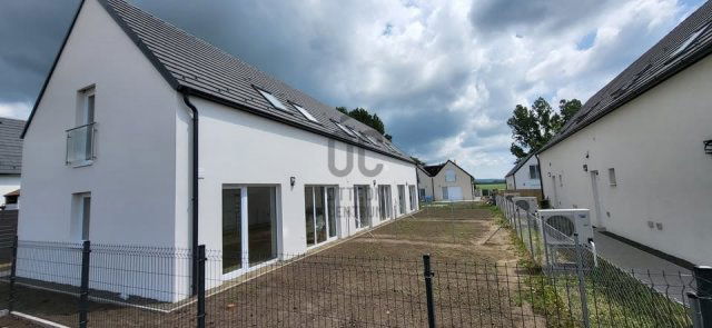 Eladó sorház, Vácon 91.9 M Ft, 4 szobás / költözzbe.hu