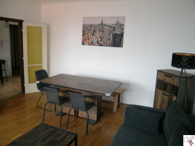Kiadó téglalakás, albérlet, Pécsett 270 E Ft / hó, 3 szobás