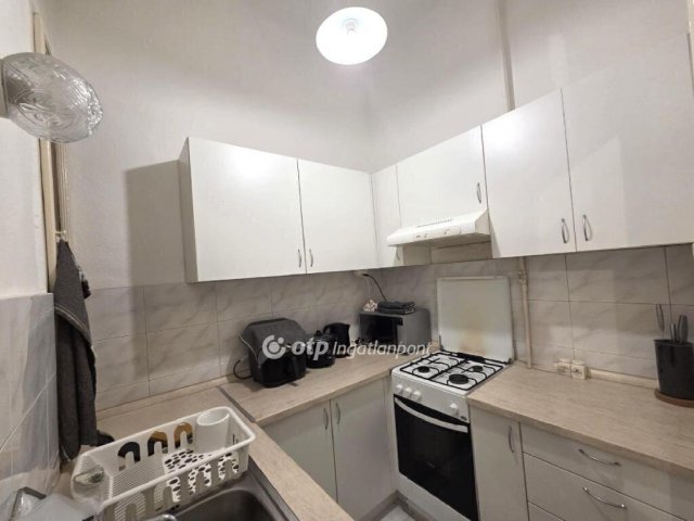 Eladó téglalakás, Budapesten, VIII. kerületben 69.9 M Ft