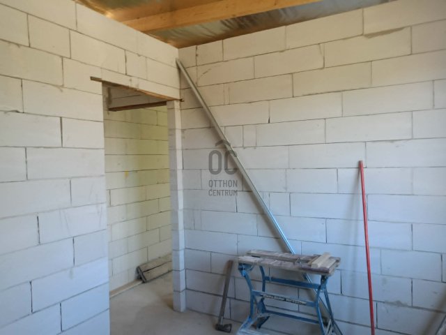 Eladó családi ház, Tápiószecsőn 69.9 M Ft, 3 szobás