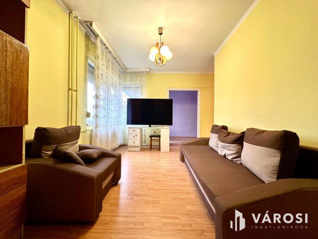 Eladó panellakás, Salgótarjánban 19.99 M Ft, 2 szobás