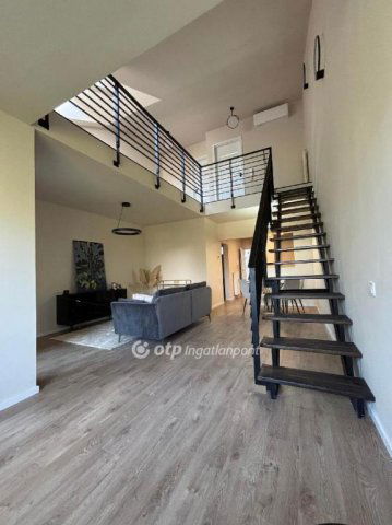 Eladó téglalakás, Budapesten, VIII. kerületben 124.9 M Ft