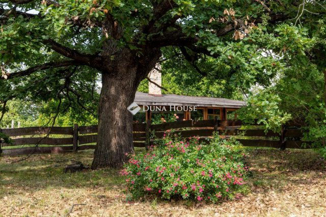 Eladó családi ház, Harsányban 399 M Ft, 7 szobás