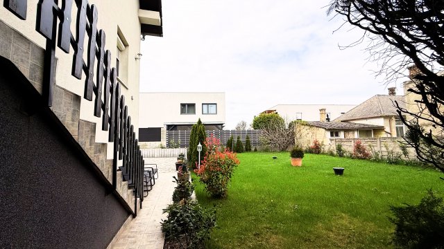 Eladó családi ház, Veszprémben, Kádártai úton 139.9 M Ft