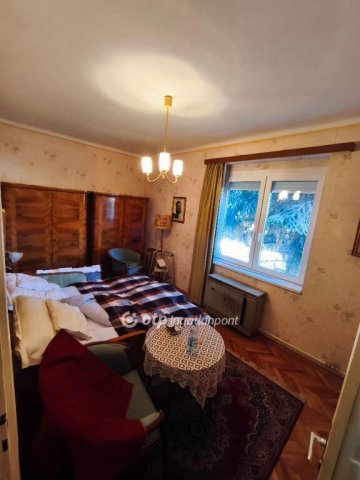 Eladó téglalakás, Miskolcon 24.9 M Ft, 2 szobás