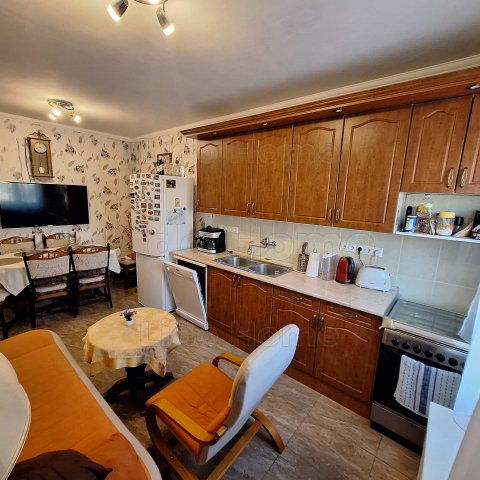 Eladó téglalakás, Siófokon 61.9 M Ft, 3 szobás