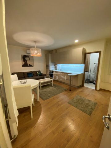 Eladó téglalakás, Budapesten, VI. kerületben 88 M Ft, 1+1 szobás