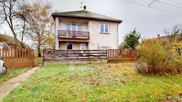 Eladó családi ház, Tuzséren 16 M Ft, 3+1 szobás