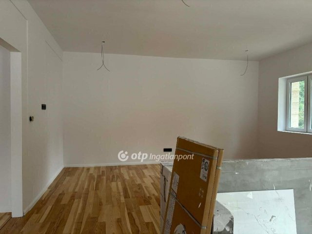 Eladó téglalakás, Budapesten, II. kerületben 150 M Ft, 2 szobás