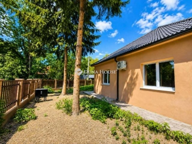 Eladó családi ház, Gödön 99.9 M Ft, 3 szobás