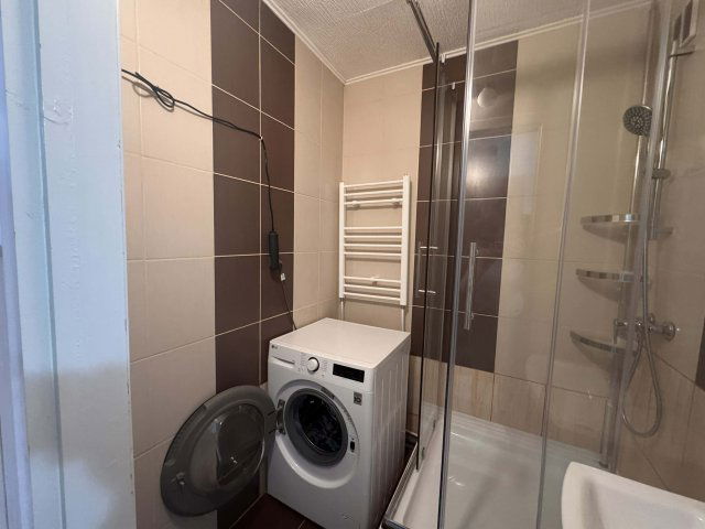 Kiadó panellakás, albérlet, Miskolcon 140 E Ft / hó, 2 szobás