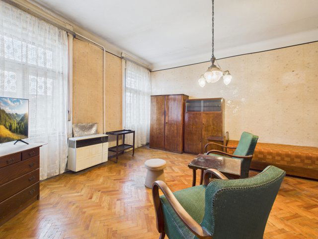 Eladó téglalakás, Budapesten, VI. kerületben, Szondi utcában