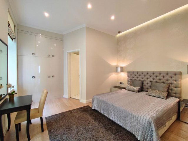 Kiadó téglalakás, albérlet, Budapesten, V. kerületben, 3 szobás