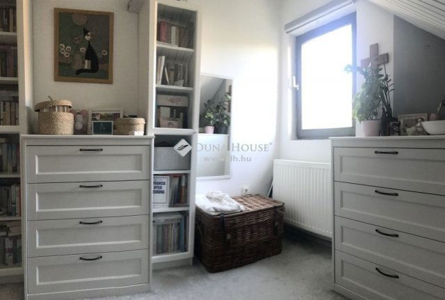 Eladó családi ház, Budaörsön 159 M Ft, 5 szobás