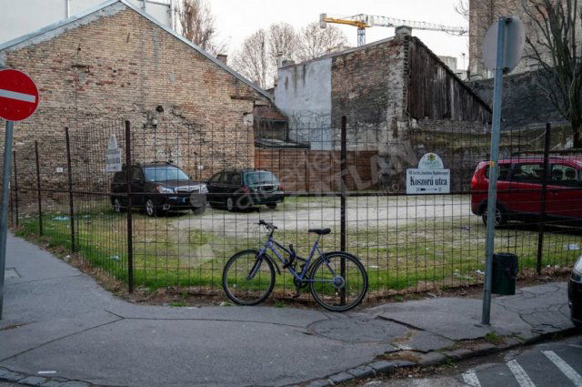 Kiadó téglalakás, albérlet, VIII. kerületben, Koszorú utcában