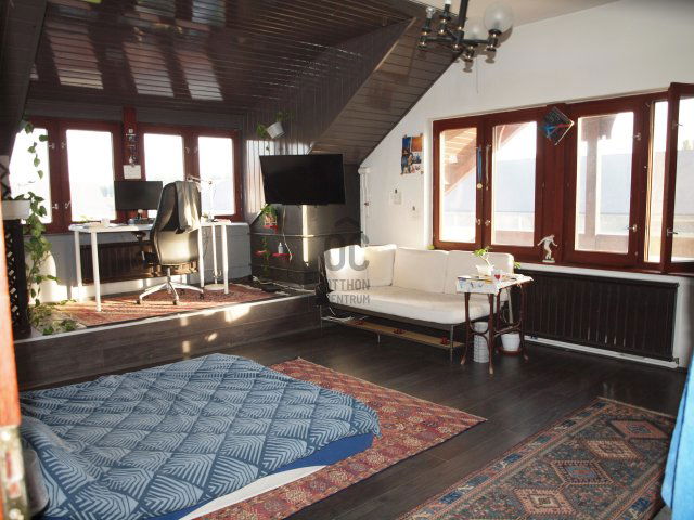 Eladó családi ház, Dunaharasztin 119 M Ft, 9 szobás