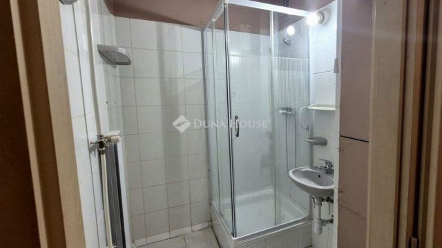 Eladó téglalakás, Budapesten, XI. kerületben 59.9 M Ft, 1 szobás