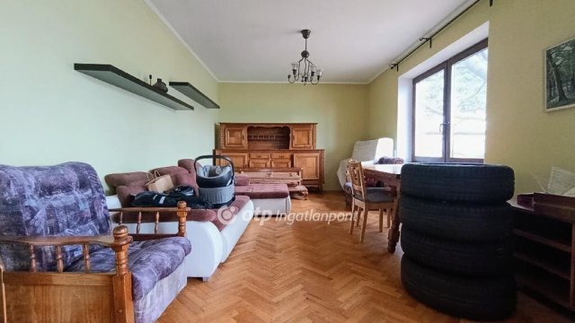 Eladó családi ház, Gödöllőn 169 M Ft, 9+1 szobás