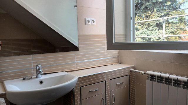 Kiadó sorház, albérlet, Kecskeméten 400 E Ft / hó, 4 szobás