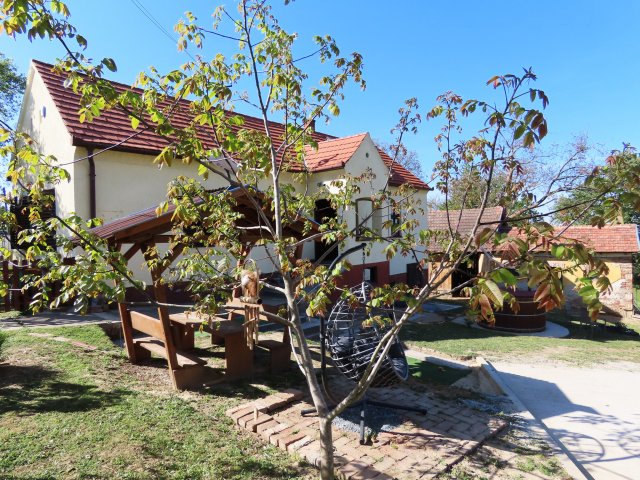 Eladó családi ház, Kustánszegen 41.9 M Ft, 2 szobás