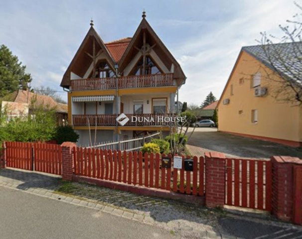 Eladó téglalakás, Balatongyörökön, Mogyorós utcában 62 M Ft