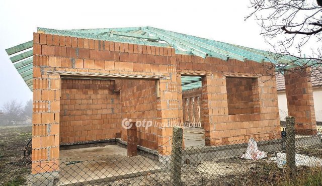 Eladó családi ház, Pusztaszabolcson 87.9 M Ft, 3 szobás