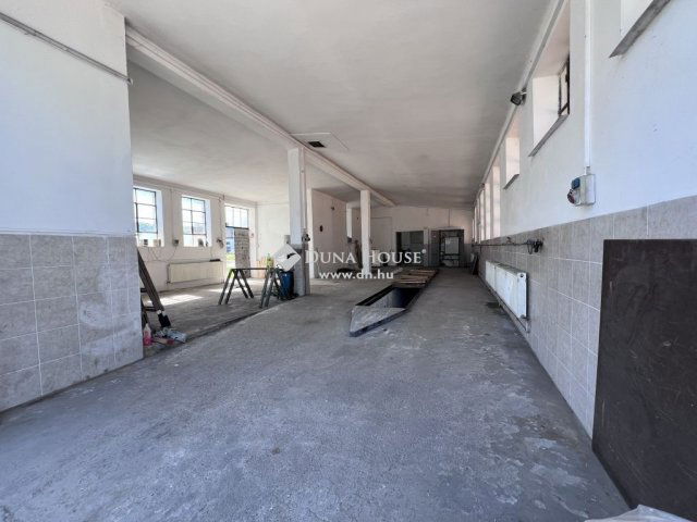 Kiadó ipari ingatlan, Mogyorósbányán 390 E Ft / hó