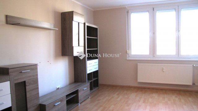 Eladó téglalakás, Tatabányán, Köztársaság útján 42.9 M Ft