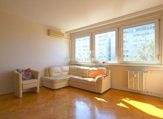 Eladó panellakás, Budapesten, XIV. kerületben 65.2 M Ft, 2 szobás