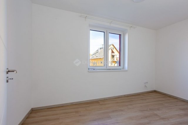 Eladó téglalakás, Budapesten, XIX. kerületben 94.9 M Ft
