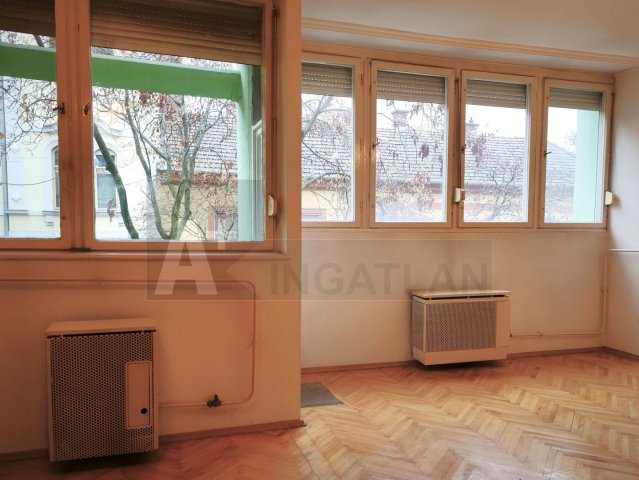 Eladó téglalakás, Szegeden 54.9 M Ft, 1+1 szobás